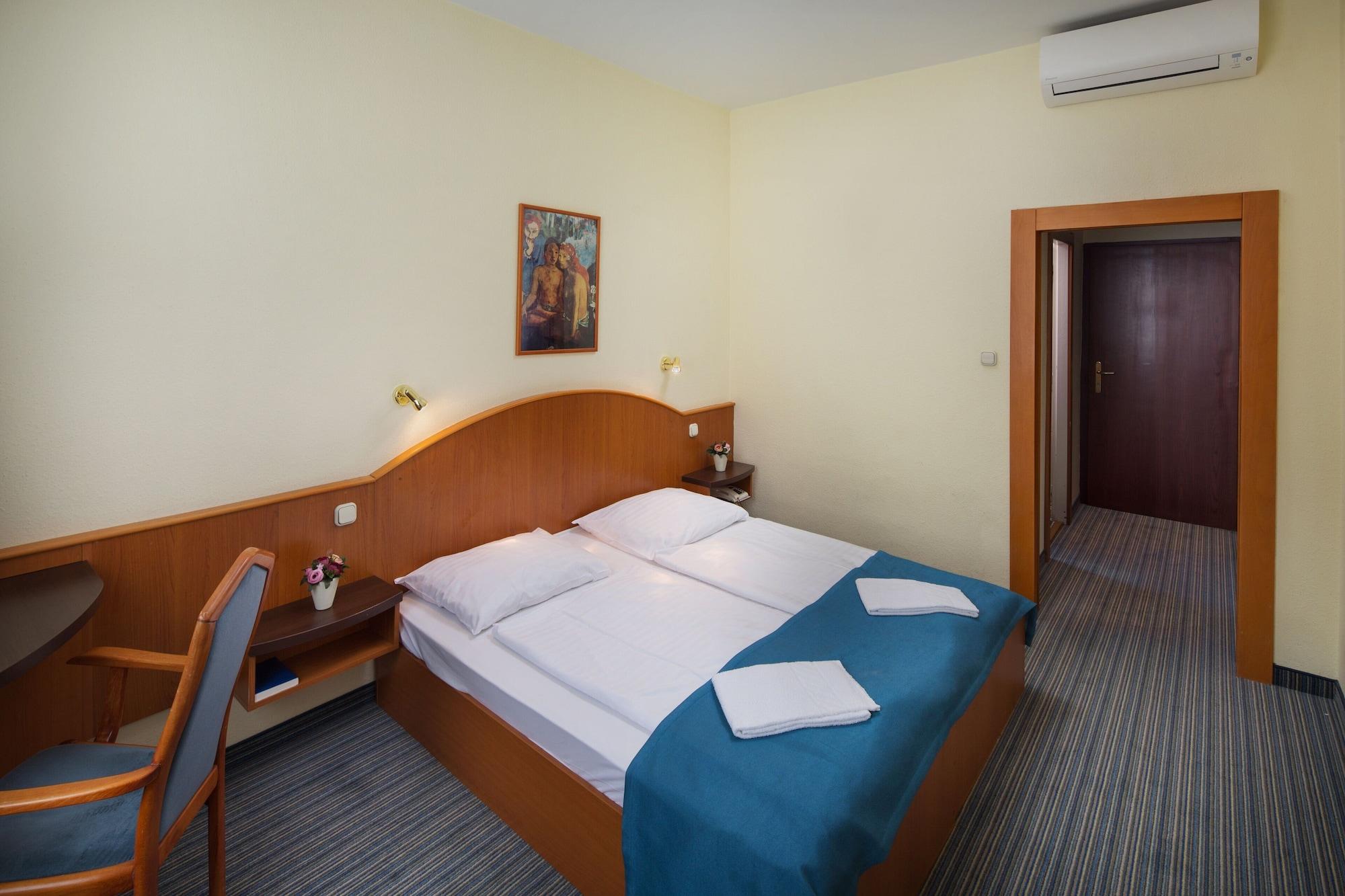 Benczur Hotel Budapesta Exterior foto